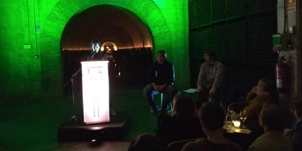 1r Poesia a les Caves Raventos i Blanc 1r Poesia a les Caves Raventos i Blanc