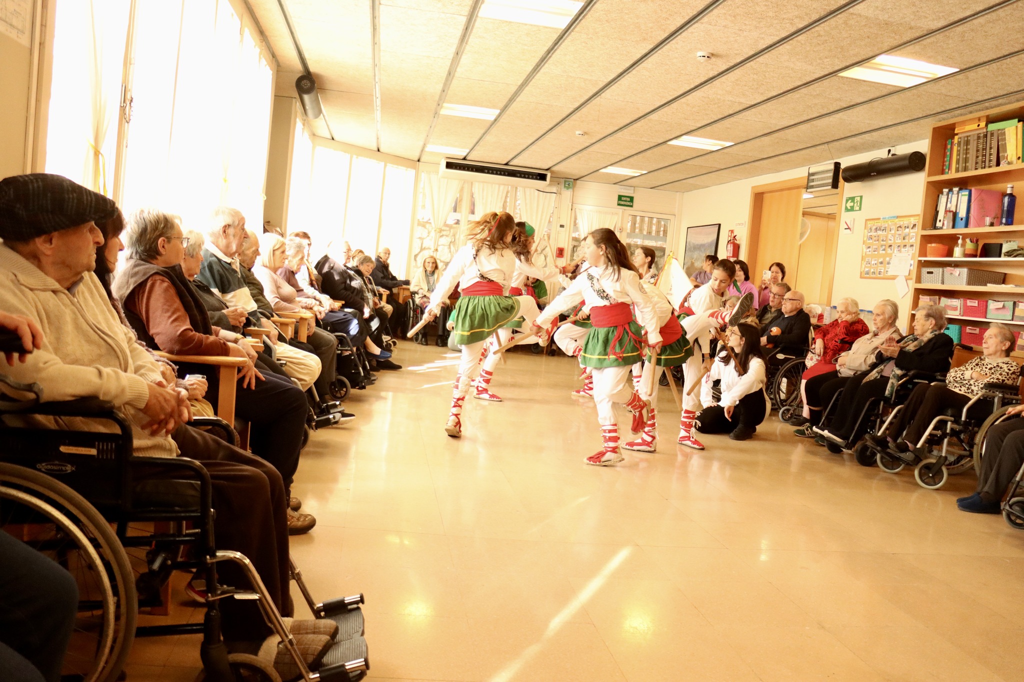 festamajoravis25 festamajoravis25